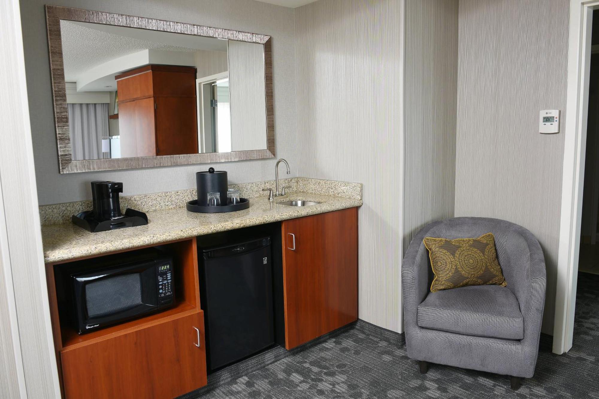 Courtyard By Marriott Sioux Falls Exterior photo
